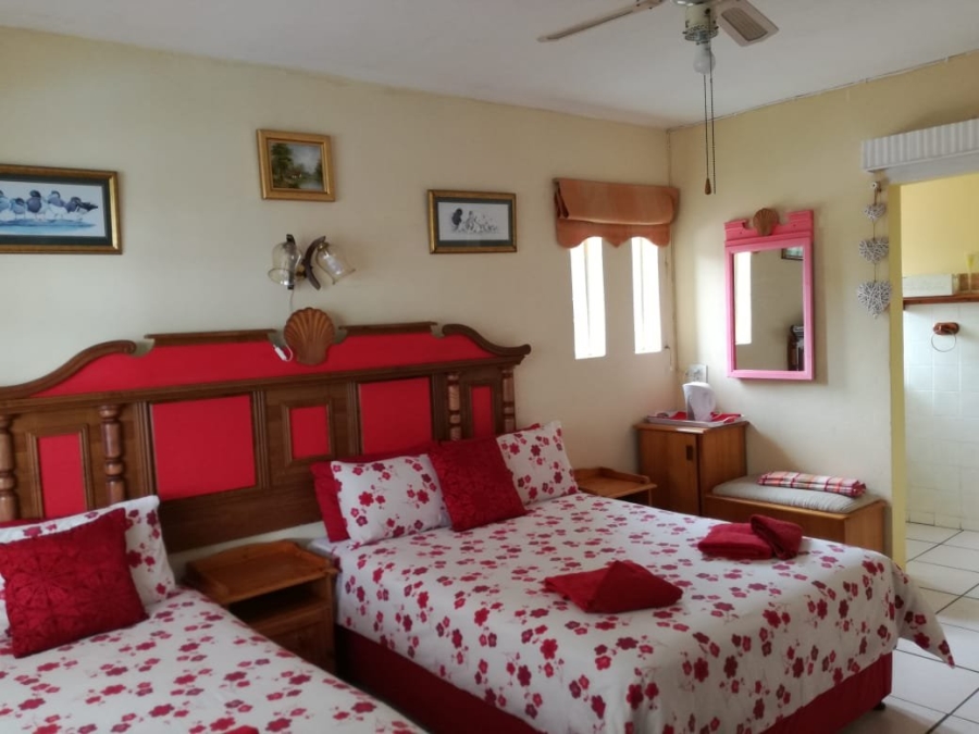 8 Bedroom Property for Sale in Mossel Bay Central Western Cape